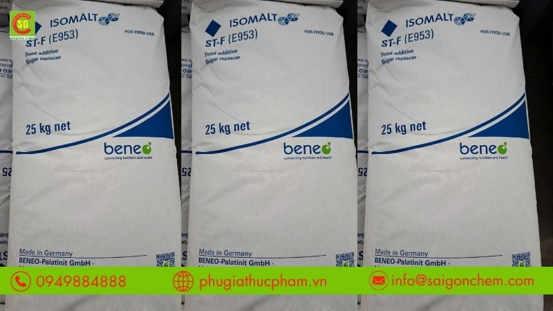 Đường Isomalt E953 dạng tinh thể trắng, vị ngọt dịu và ít calo.