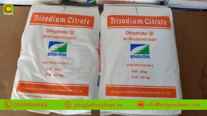 Phụ gia sodium citrate trong nước giải khát giúp ổn định pH, dịu vị chua và bổ sung natri